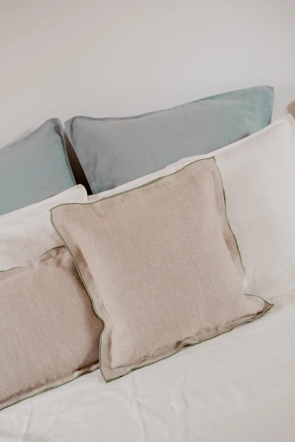 Housse de coussin beige en lin - linge de lit en lin made in france - cadeaux décoration