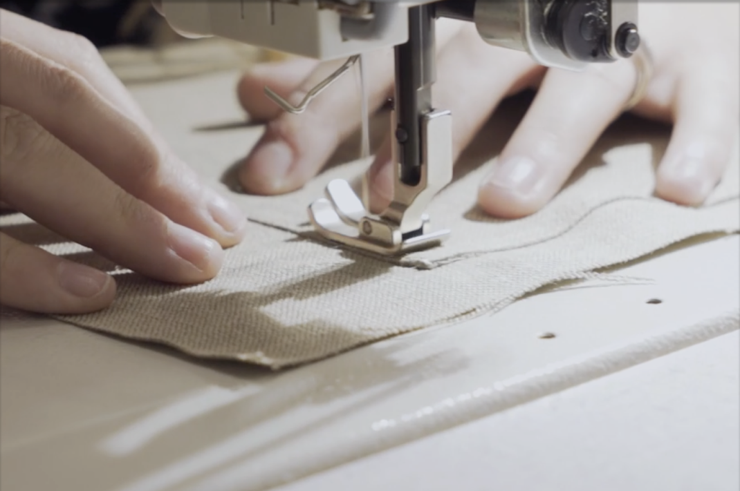 L'humain - atelier de confection en lin Français