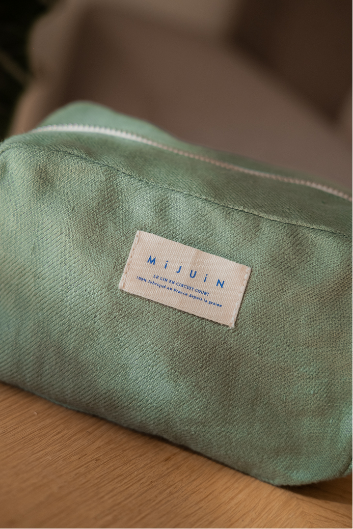 Trousse de toilette verte en lin Made in France"