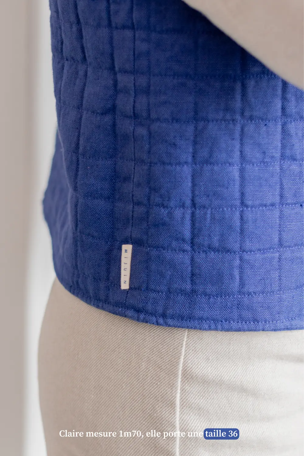 Veste sans manche en lin bleu - fabriquée en France