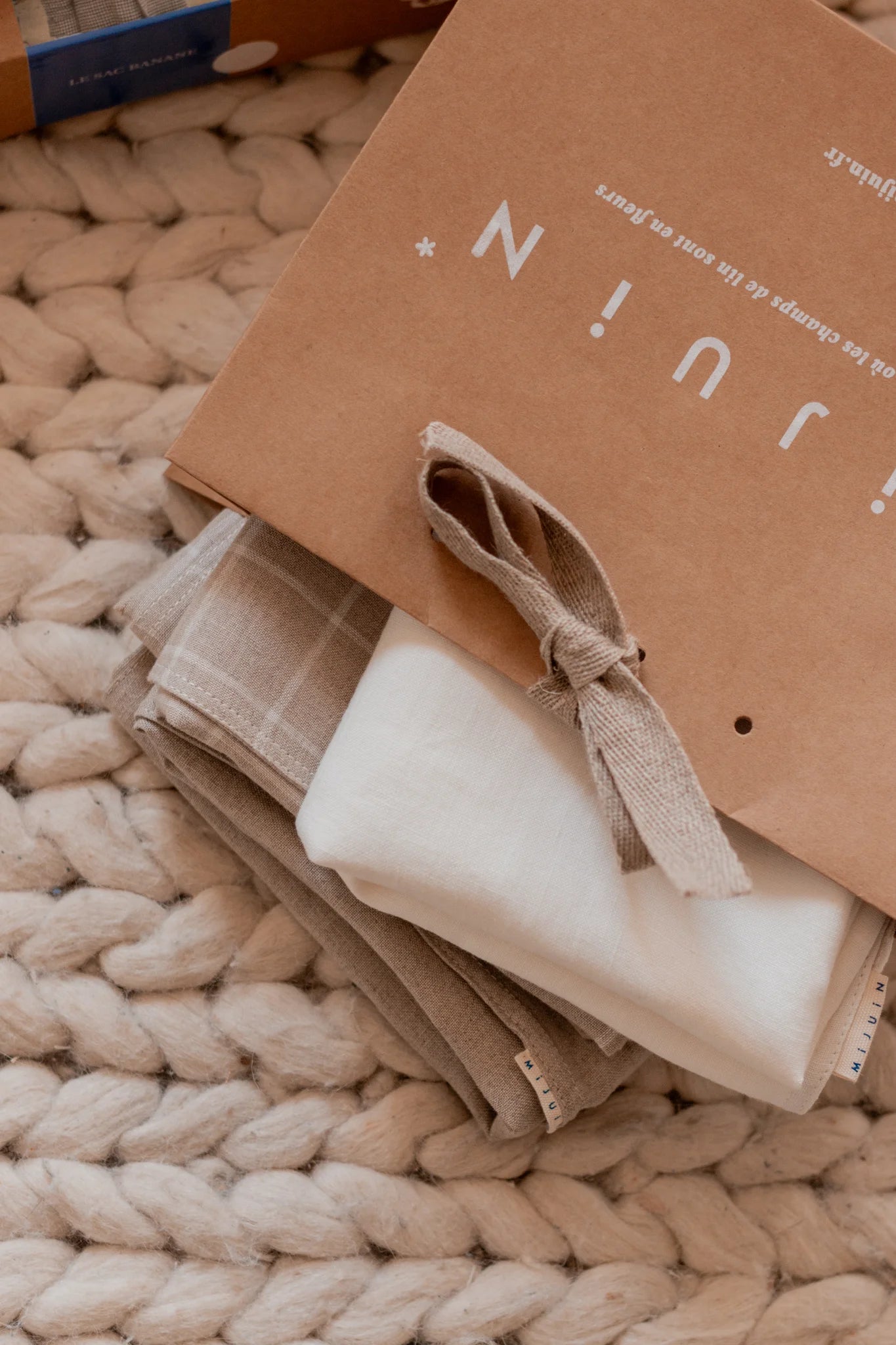 Emballage pour un cadeau de Noël Made in France