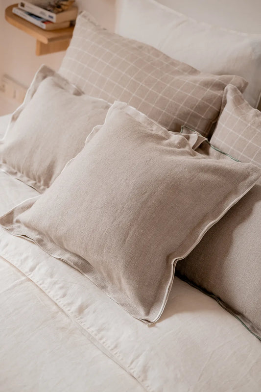 Housse de coussin beige en lin - linge de lit en lin made in france - cadeaux décoration