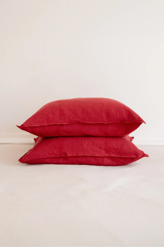 La taie d'oreiller cerise