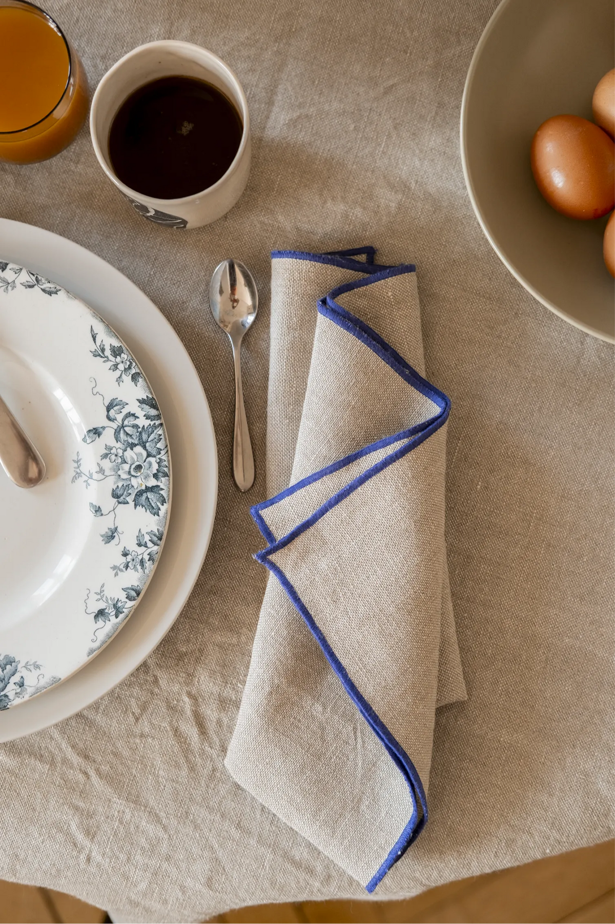 Le duo de serviettes de table bourdon bleu