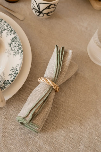 Le duo de serviettes de table bourdon vert