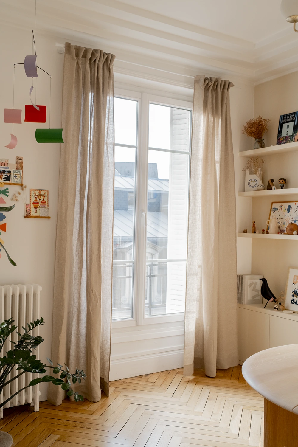 Le rideau fin beige