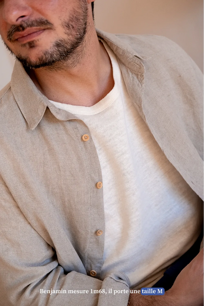 La chemise col classique beige