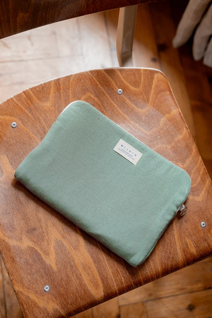 Pochette Ipad vert en lin - cadeaux Made in France