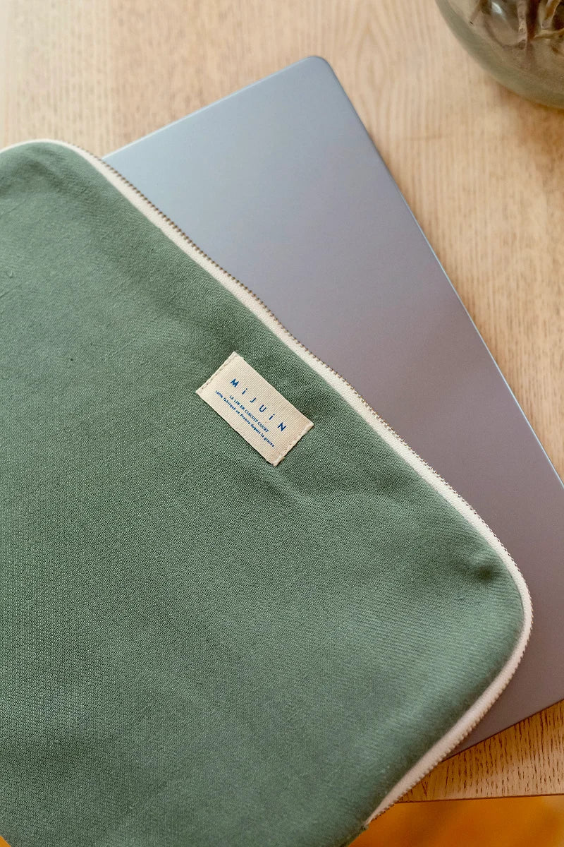 Pochette d'ordinateur verte en lin - cadeau écoresponsable Made in France