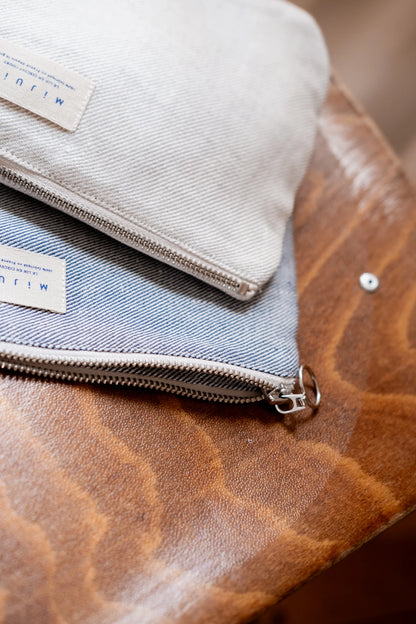 La pochette beige
