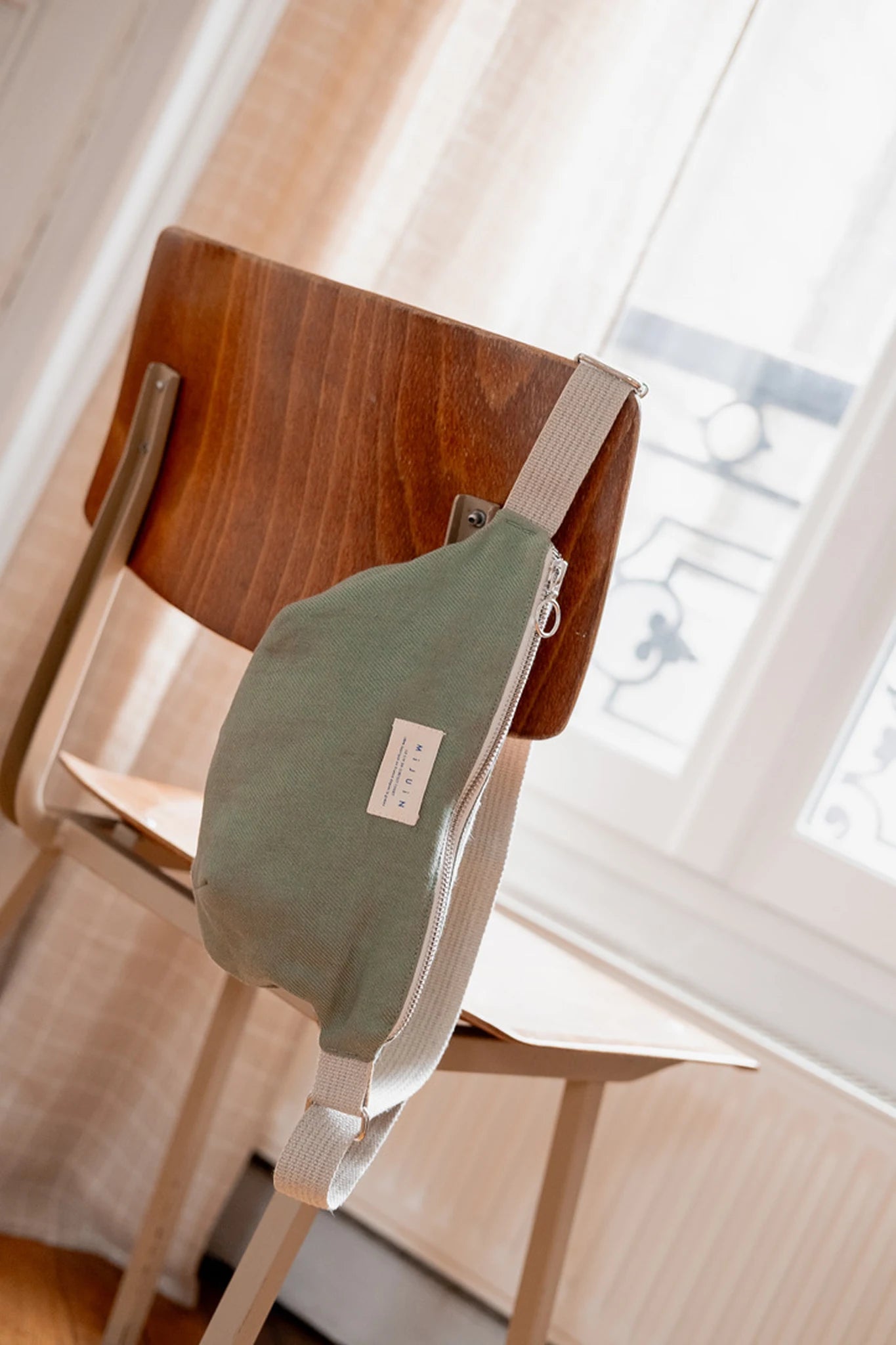 Sac banane vert en lin - cadeau éthique Noël Made in France